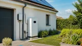Batteries solaires : des députés veulent ramener la TVA à 5,5 %